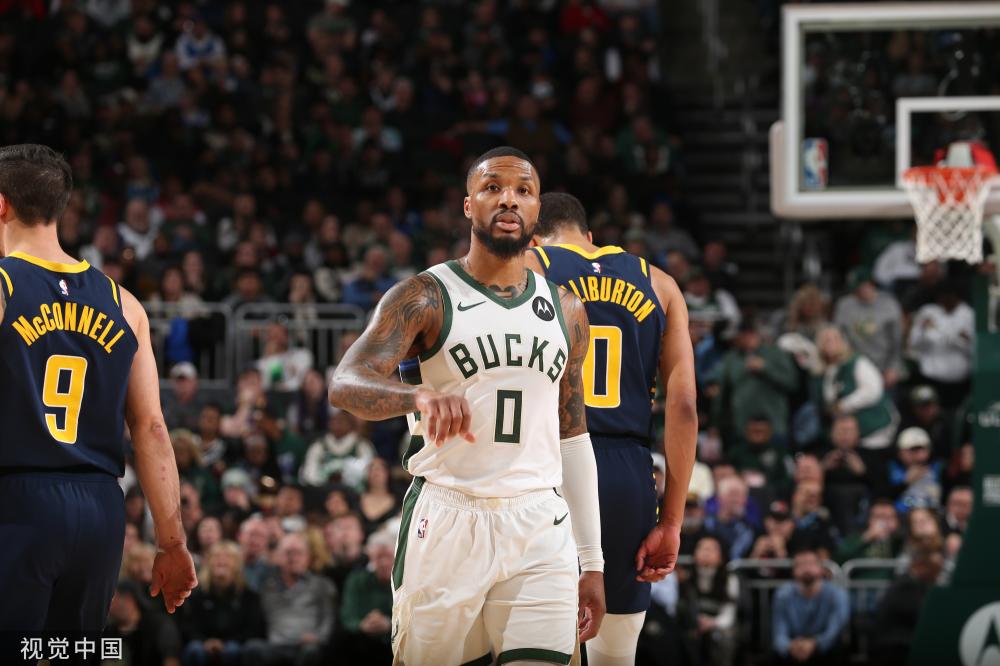 詹姆斯凭借 詹姆斯凭借